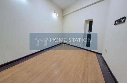 Office Space - Studio - 1 Bathroom for rent in Khalid Bin Al Waleed Road - Bur Dubai - Dubai