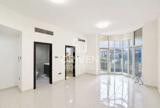 160982153 - Property Image 3