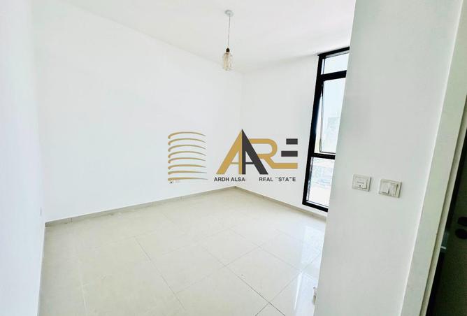 121552961 - Property Image 2