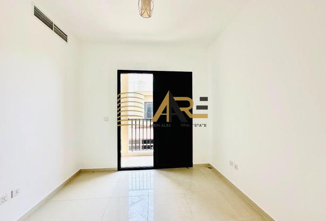 121552961 - Property Image 3