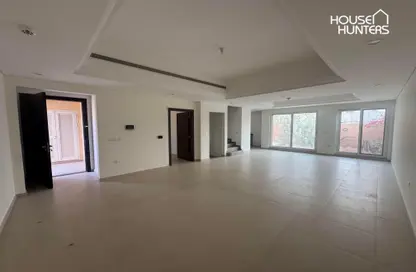 تاون هاوس - 4 غرف نوم - 3 حمامات للايجار في قرية ماربيلا - قمم النصر - مدينة دبي الرياضية - دبي