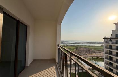 Apartment - 2 - 3 for rent in Yas Golf Collection - Yas Island - Abu Dhabi