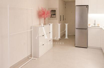Apartment - Studio - 1 Bathroom for rent in Cubix Residences - District 12 - Jumeirah Village Circle - Dubai