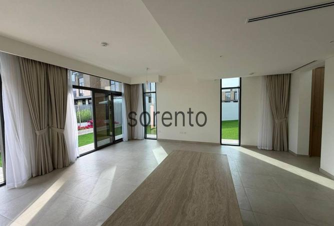 123360418 - Property Image 2