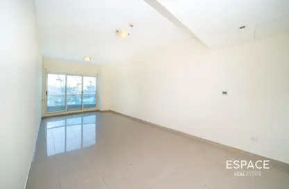 Apartment - 1 Bedroom - 2 Bathrooms for rent in Lake Point Tower - JLT Cluster N - Jumeirah Lake Towers - Dubai