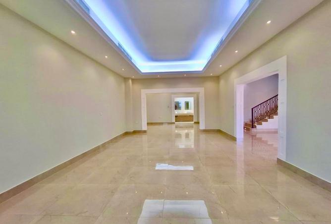 77400308 - Property Image 3