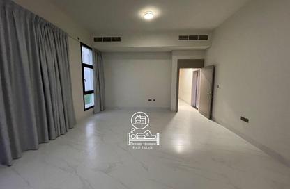 Villa - 4 - 5 for rent in Khalifa City A Villas - Khalifa City A - Khalifa City - Abu Dhabi