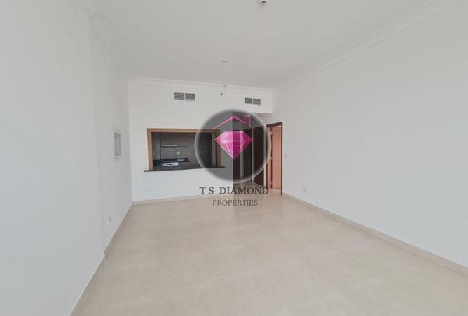 74635787 - Property Image 3