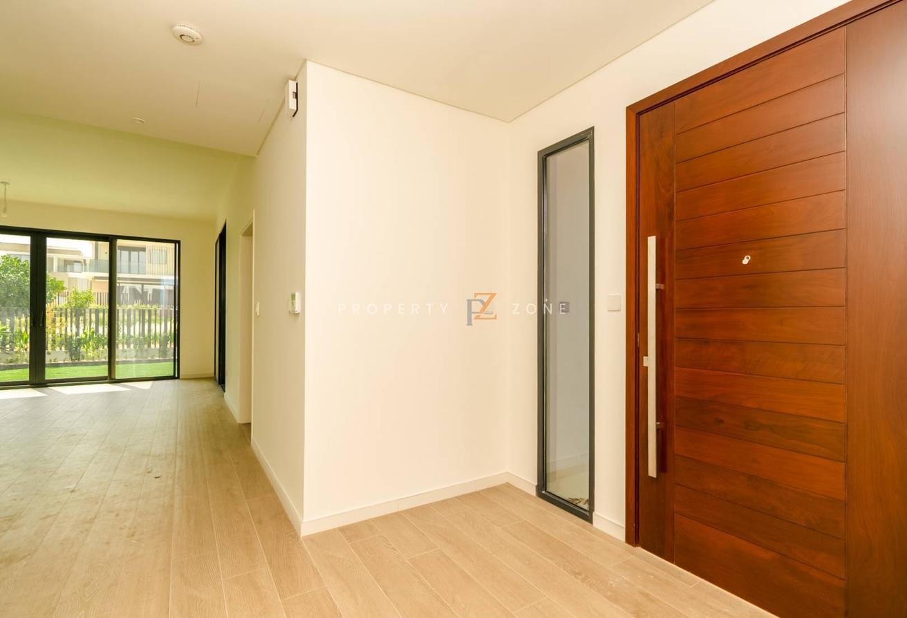Single Row | Quiet Community View | Vastu Home photo 11