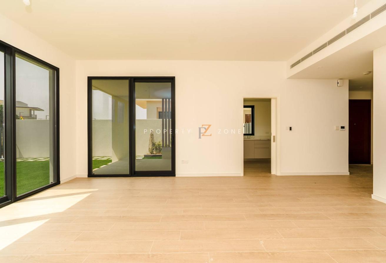 Single Row | Quiet Community View | Vastu Home photo 4