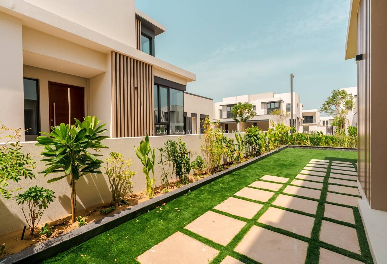 Single Row | Quiet Community View | Vastu Home photo 30