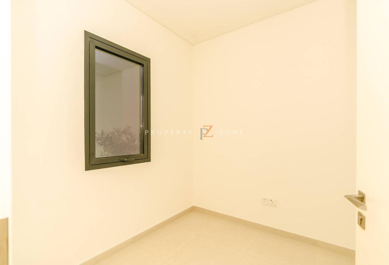 Single Row | Quiet Community View | Vastu Home photo 10