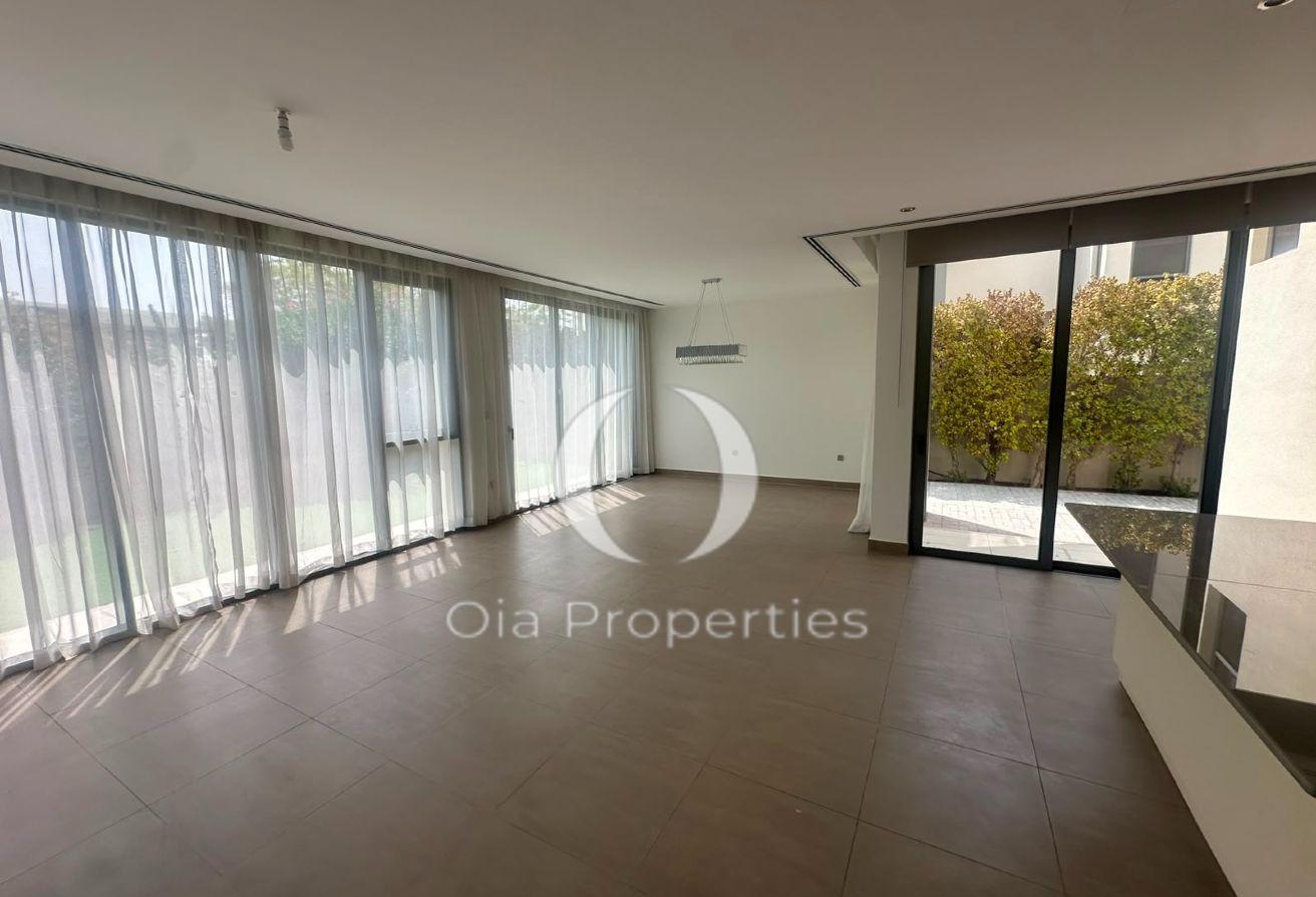 Spacious 4BR Villa | Premium Family Lifestyle photo 16