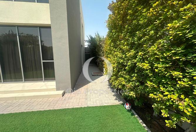 132001324 - Property Image 2