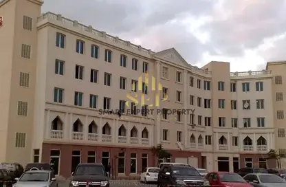 Shop - Studio - 1 Bathroom for rent in Building Y03 - England Cluster - International City - Dubai