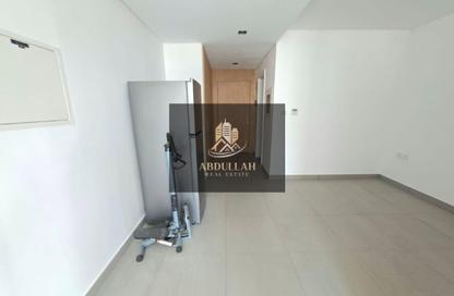 Apartment - Studio - 1 Bathroom for rent in Al Mamsha - Muwaileh - Sharjah