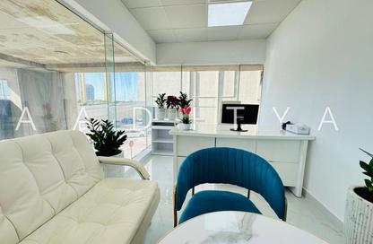 Office Space - Studio - 1 Bathroom for rent in Reem Residency - Al Karama - Dubai