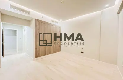 Apartment - 3 Bedrooms - 4 Bathrooms for rent in Al Garhoud - Dubai