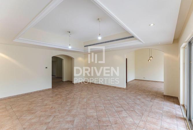 74236494 - الصورة الرئيسية للعقار