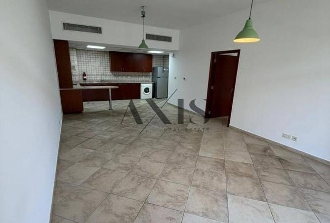 98696130 - Property Image 2