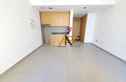 Apartment - Studio - 1 Bathroom for rent in Al Mamsha - Muwaileh - Sharjah