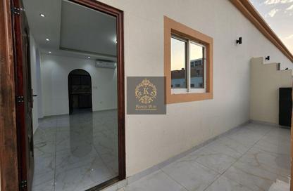 Apartment - 2 Bedrooms - 2 Bathrooms for rent in Mohamed Bin Zayed City - Abu Dhabi