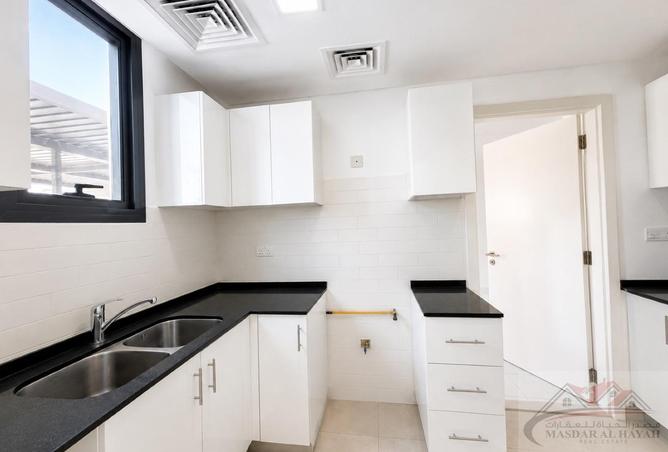 129762596 - Property Image 3