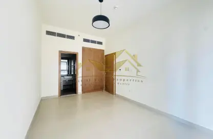 شقة - غرفة نوم - 2 حمامات للايجار في السوق الكبير - بر دبي - دبي