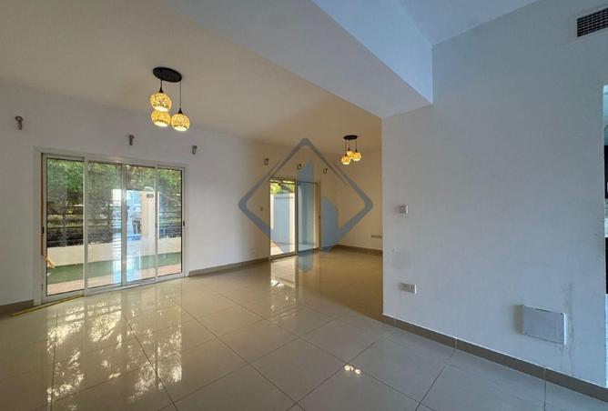 70267383 - Property Image 2