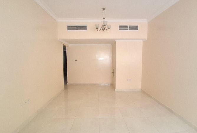 82811653 - Property Image 2