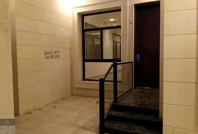 61670888 - Property Image 3