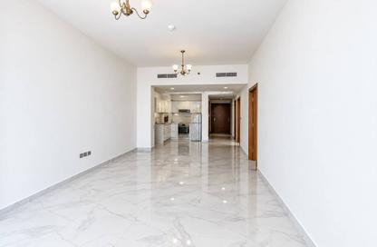 Apartment - 2 - 2 for rent in Millennium Binghatti Residences - Business Bay - Dubai