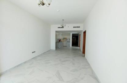 Apartment - 2 - 2 for rent in Millennium Binghatti Residences - Business Bay - Dubai