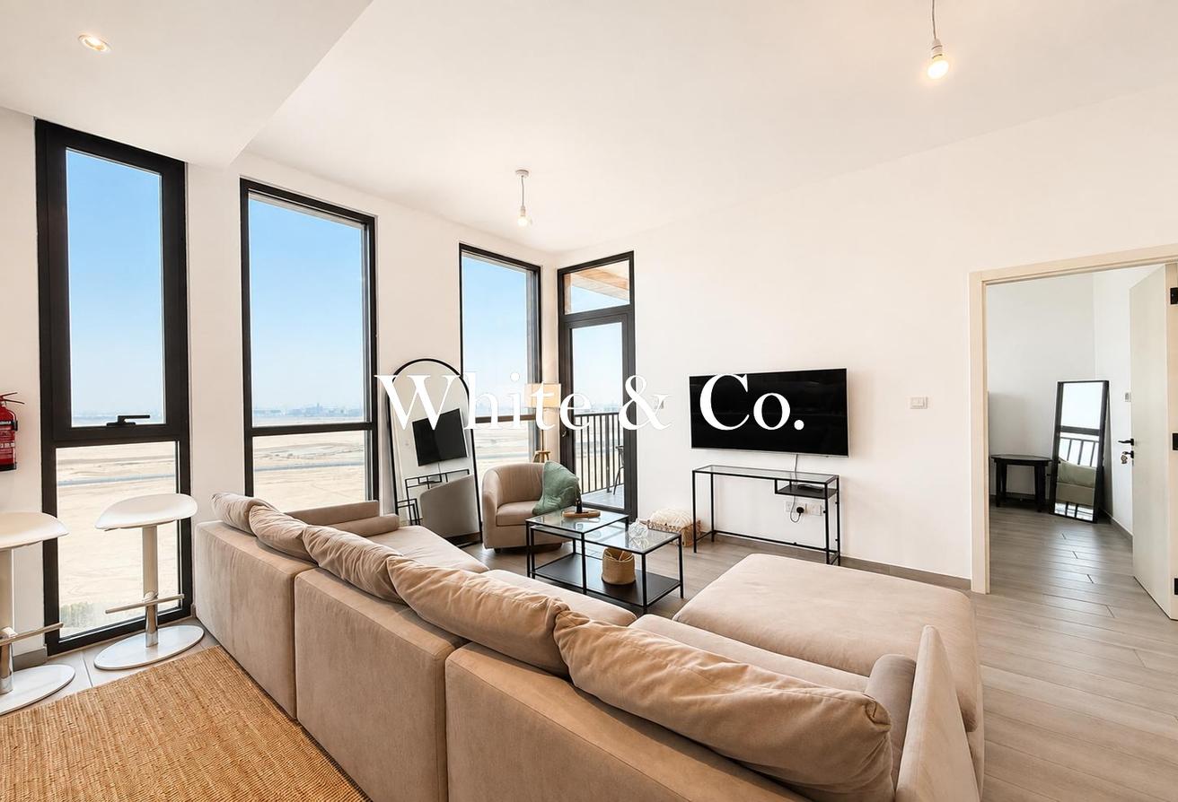 Luxury furnished | Available | Spacious photo 5
