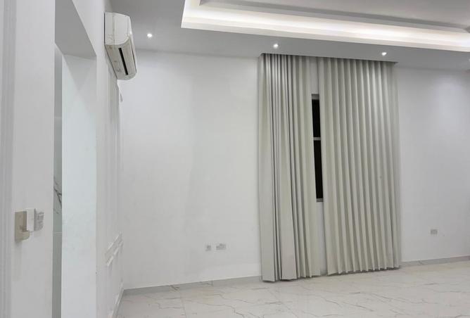 128820183 - Property Image 3