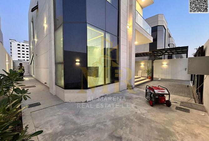 58573860 - Property Image 3