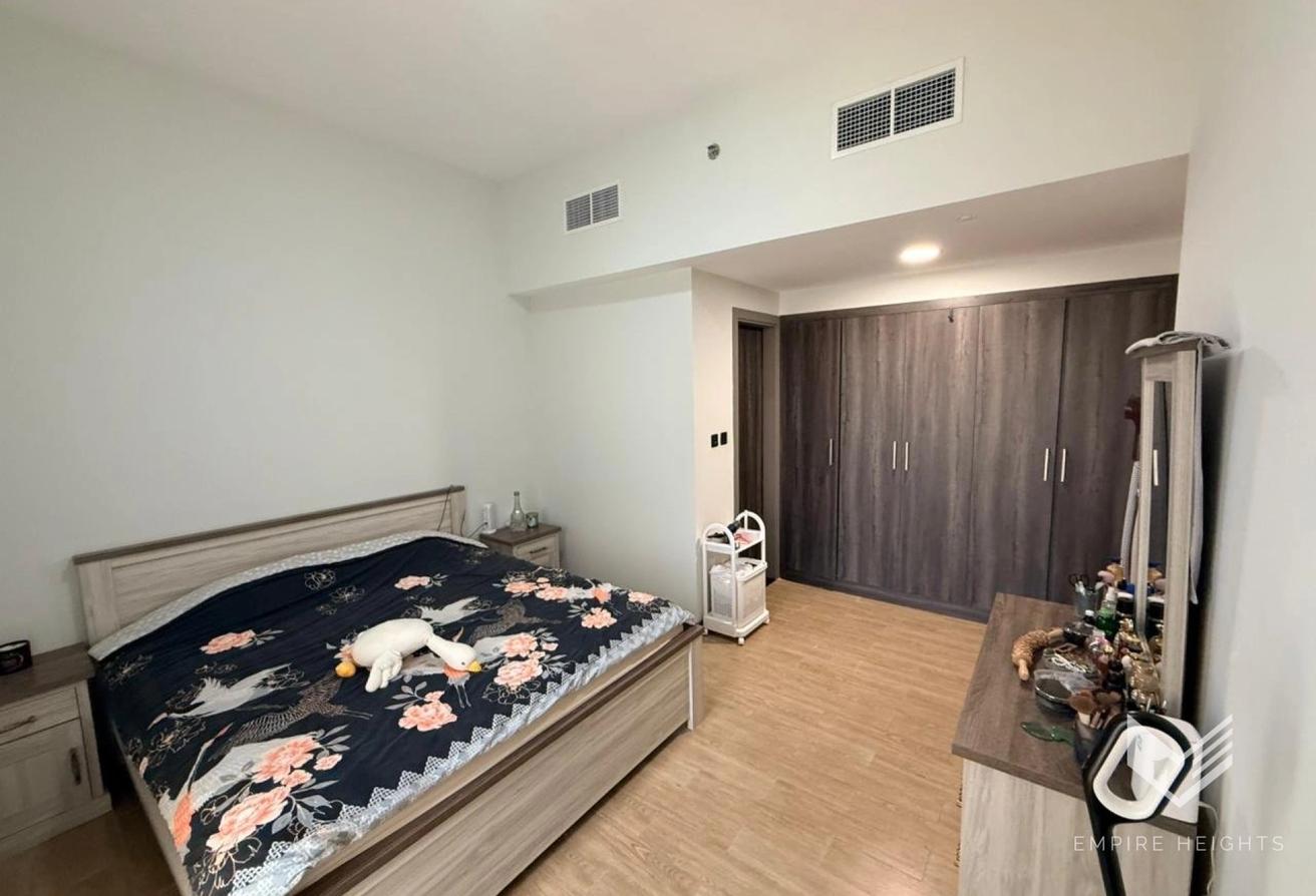 Furnished | Pool View | Modern photo 2