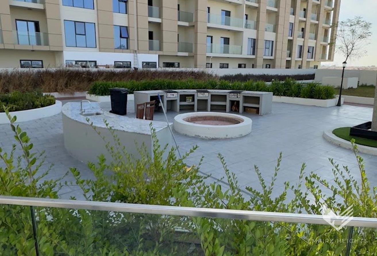 Furnished | Pool View | Modern photo 14