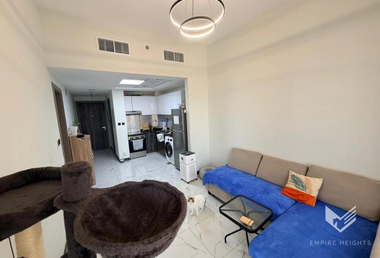 Furnished | Pool View | Modern photo 4