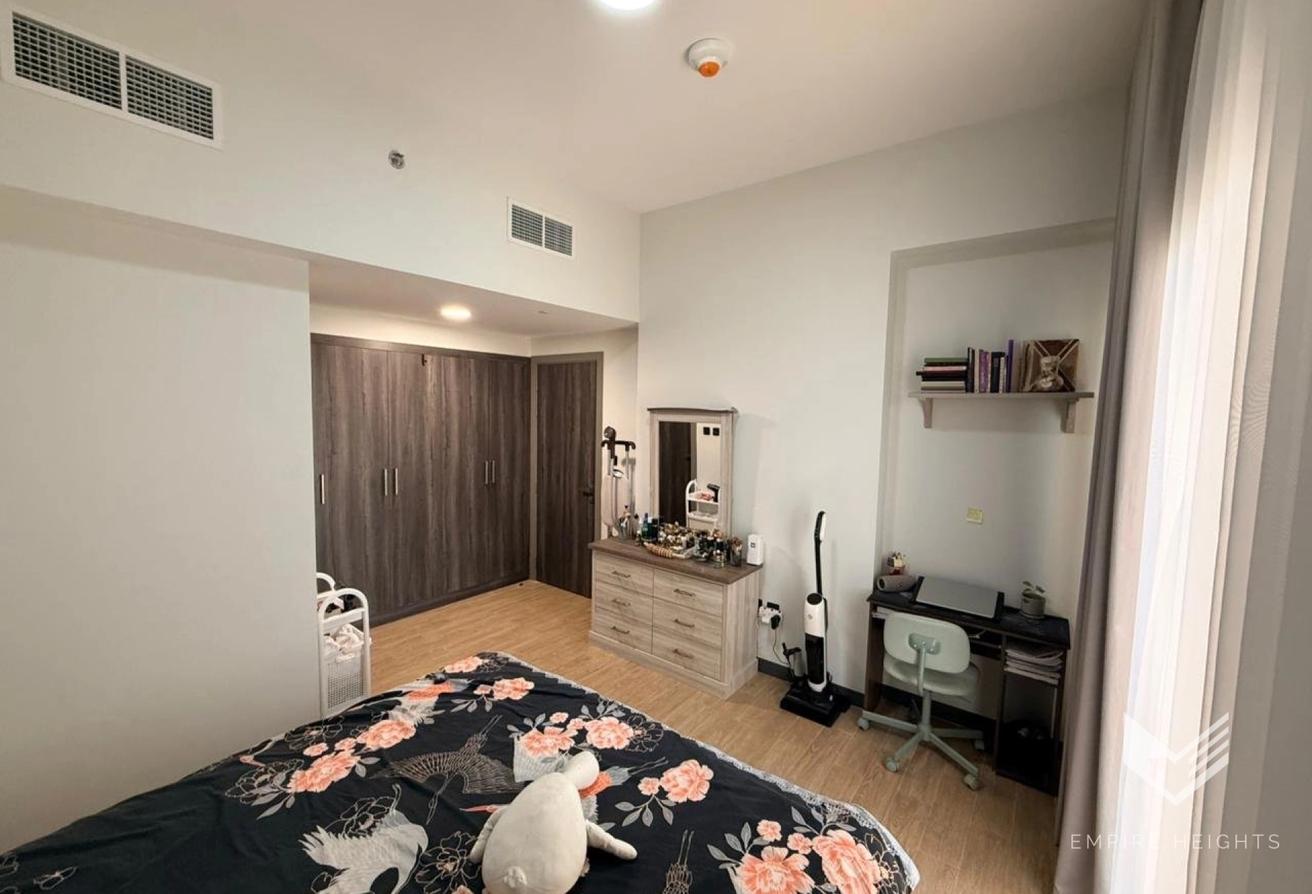 Furnished | Pool View | Modern photo 8