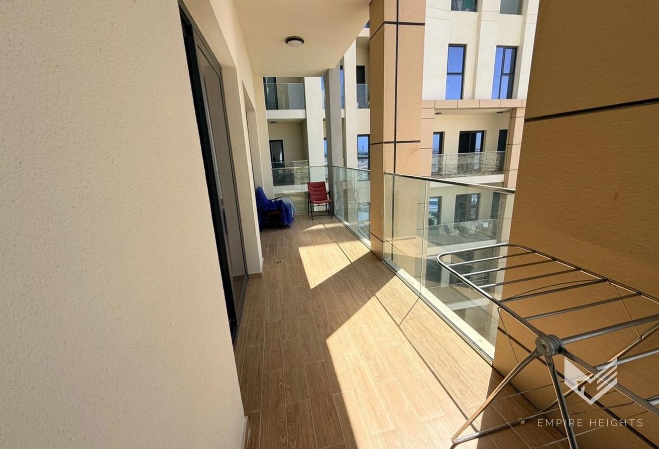 Furnished | Pool View | Modern photo 12