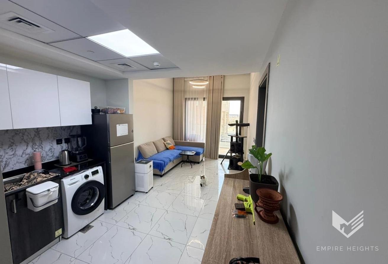 Furnished | Pool View | Modern photo 10