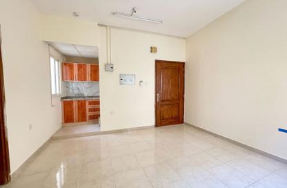 Apartment - Studio - 1 Bathroom for rent in Fire Station Road - Muwaileh - Sharjah