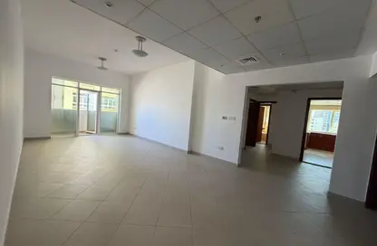 Apartment - 2 Bedrooms - 3 Bathrooms for rent in Al Majaz 1 - Al Majaz - Sharjah