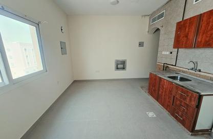 Apartment - Studio - 1 for rent in Fire Station Road - Muwaileh - Sharjah Apartment - Studio - 1 for rent in Fire Station Road - Muwaileh - Sharjah