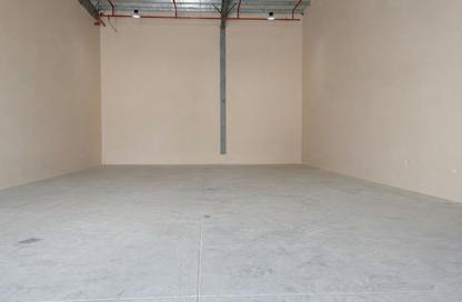 Warehouse - Studio - 1 for rent in Al Sajaa Industrial - Al Sajaa - Sharjah
