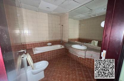 Apartment - 1 Bedroom - 2 Bathrooms for sale in Corniche Tower - Ajman Corniche Road - Ajman