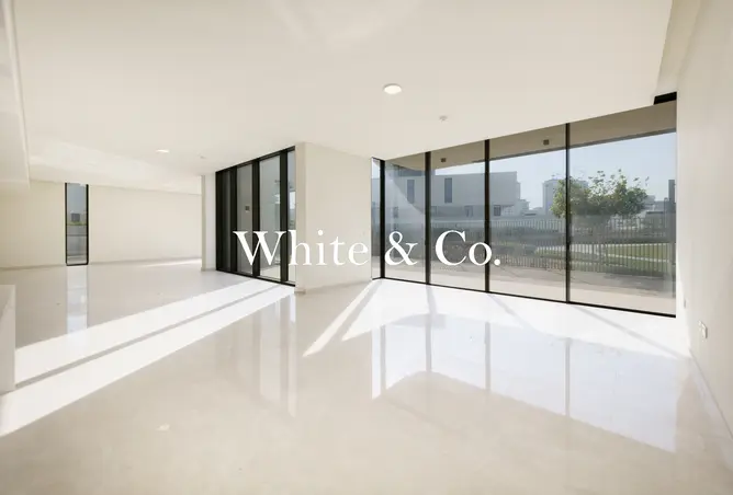 156926402 - Property Image 3