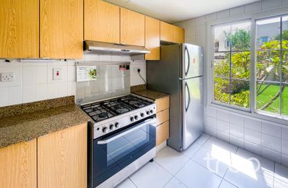 Villa - 2 Bedrooms - 3 Bathrooms for rent in Springs 12 - The Springs - Dubai Villa - 2 Bedrooms - 3 Bathrooms for rent in Springs 12 - The Springs - Dubai