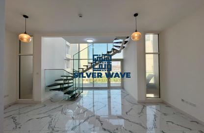 Apartment - 2 - 2 for rent in Oasis Residences - Masdar City - Abu Dhabi